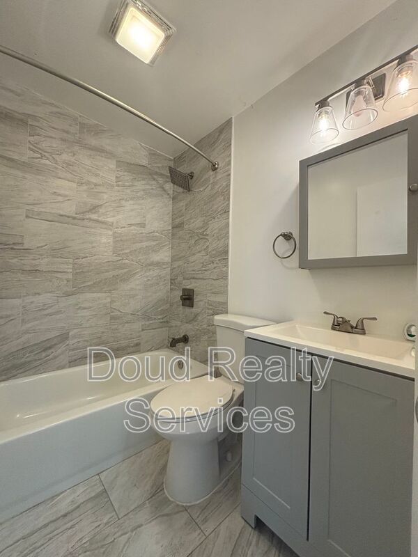 Charming 1-Bedroom Apartment Just Blocks from Ocean View Beach! property image