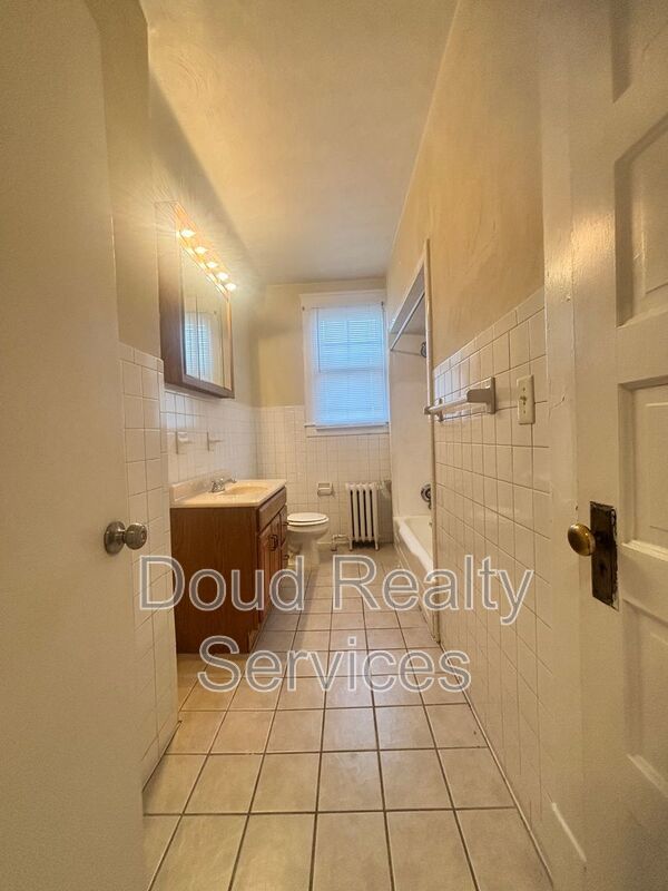 Amazing Two Bedroom Apartment Near Port Norfolk property image
