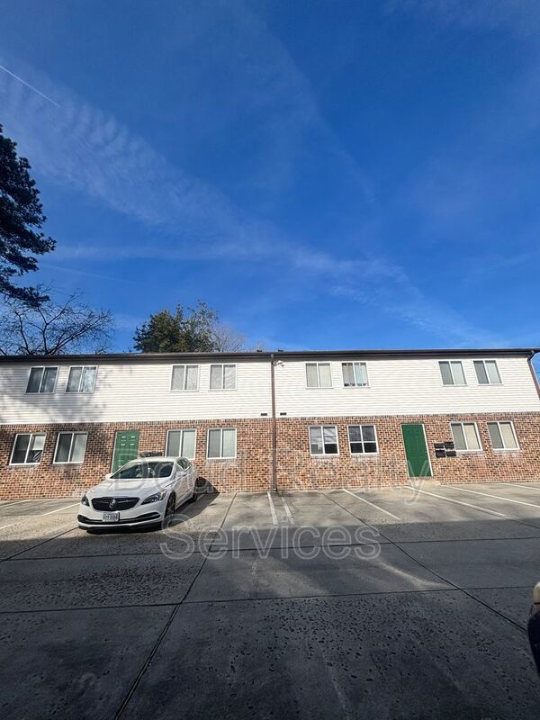 Cute One Bedroom in Norview Heights property image