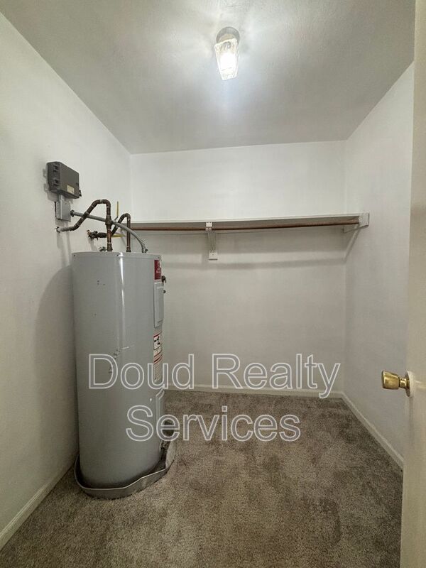 Cute One Bedroom in Norview Heights property image