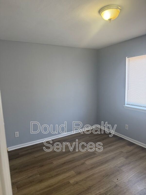 Absolutely Adorable two bedroom is move in ready! property image