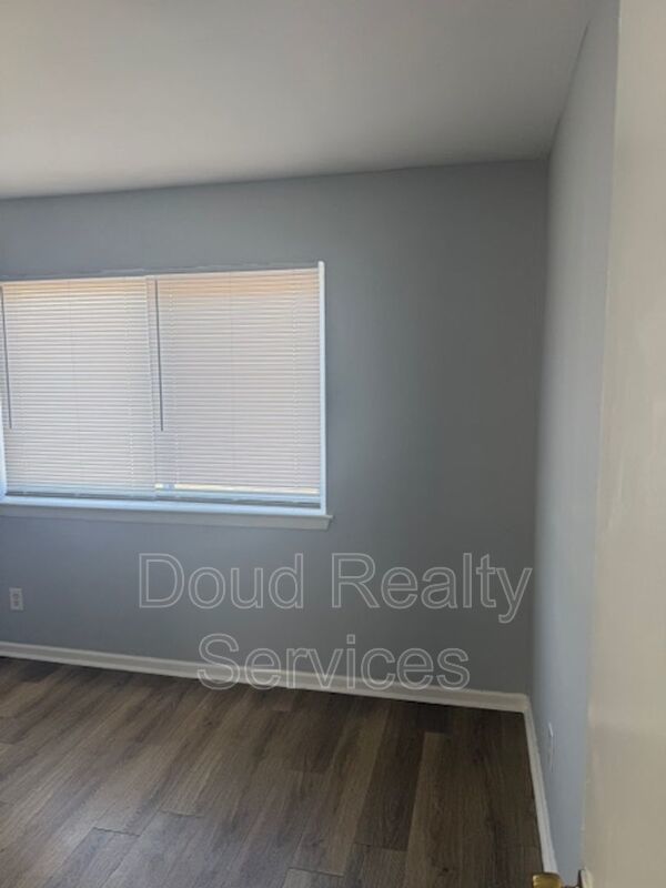 Absolutely Adorable two bedroom is move in ready! property image